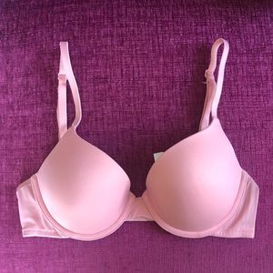 PINK Victoria’s Secret Wear Everywhere T-shirt Bra